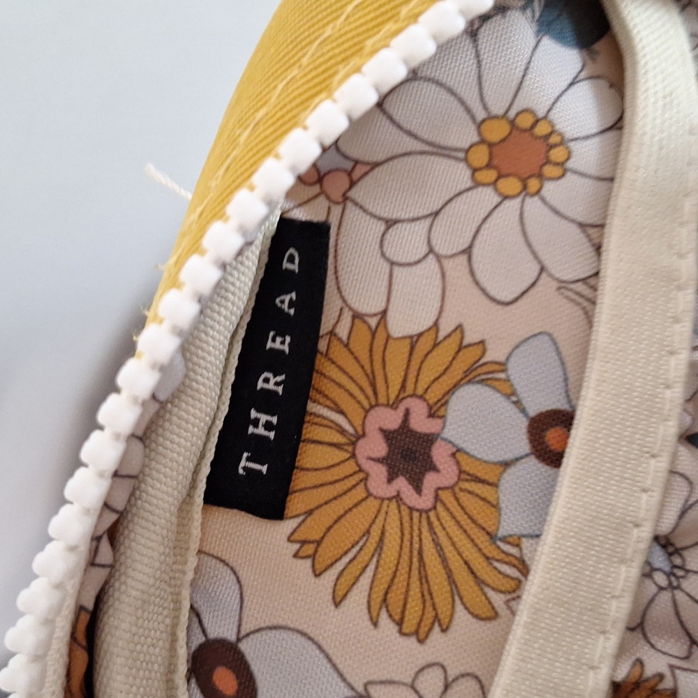 Thread Crossbody Bag - Picture 9 of 13